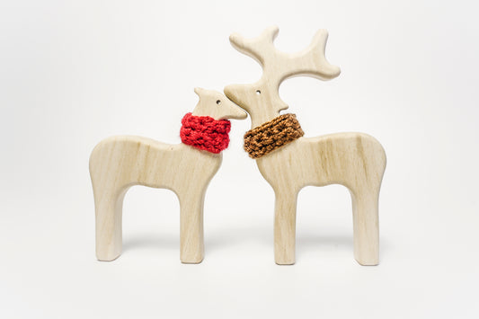 Wooden toy (Raindeers in love)