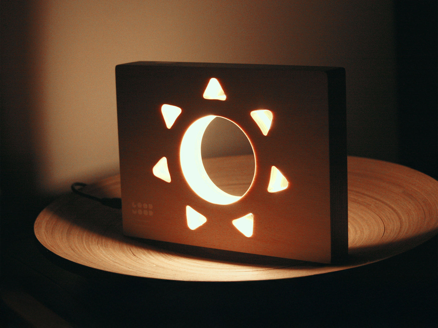 Looys Sun Wooden LED Night Light, Touch Dimmer, Warm White